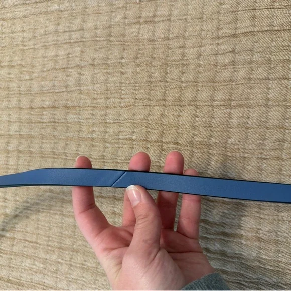 Kate Spade Navy Crossbody Bag with Scallop Detail - Picture 10 of 12